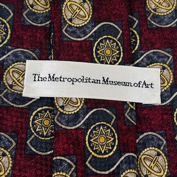 Metropolitan Museum of Art 100% Silk Necktie Tie Celestial Compass 4 x 58 3/4 - Picture 3 of 3
